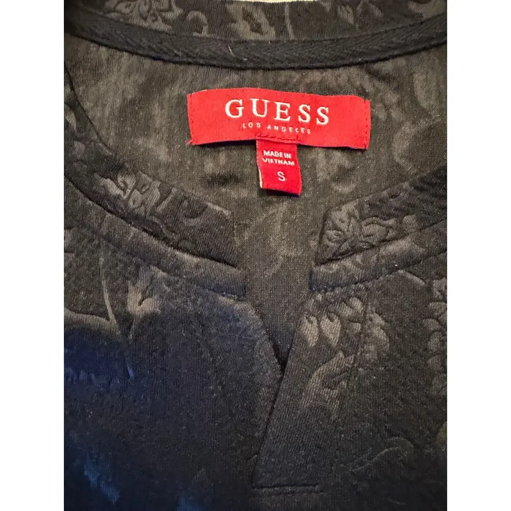 GUESS Los Angeles Men's Small Black Tonal Floral Textured Notch Neck T-Shirt - Picture 3 of 4
